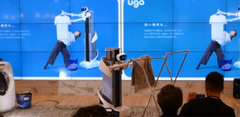 用人工操控取代机器人大脑，远在几千里也能指挥家里的机器人干活